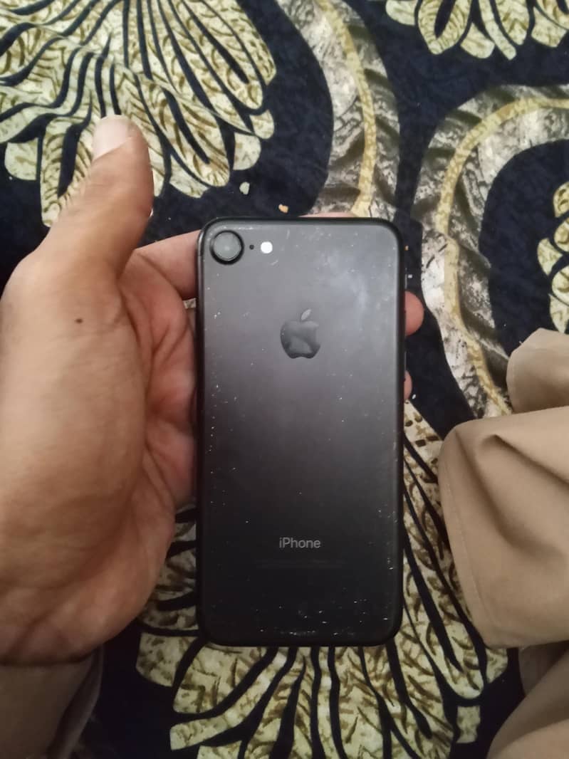 Apple iPhone 7 4