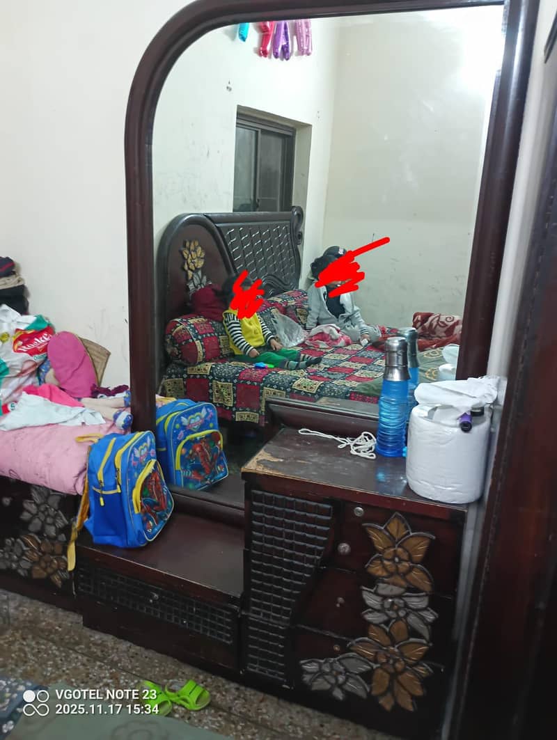 Bed set & Dressing Sofa 1
