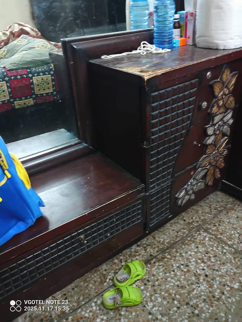 Bed set & Dressing Sofa 5