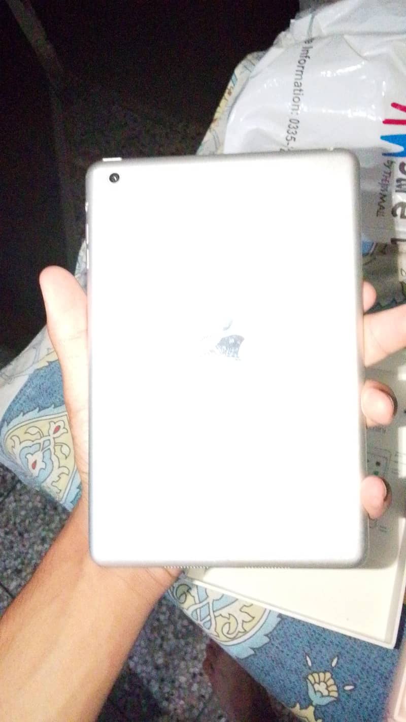 Apple ipad mini 4