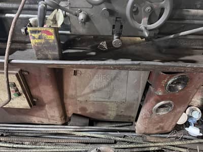 Lathe machine.       خراد مشین
