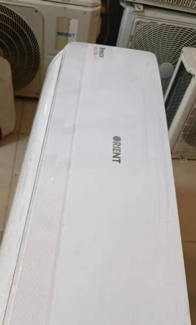 Orient 1 ton Dc inverter heat and cool totally genuine good condition