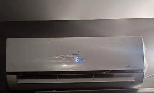 Haier 1.5 ton inverter ac heat and cool totally genuine good condition