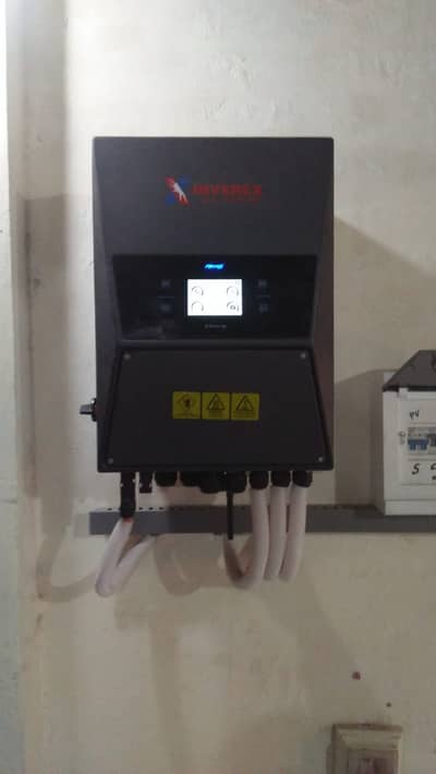 ONLY 3 Month Used Inverex Nitrox 6.6kW SP-5g Hybrid Inverter for Sale