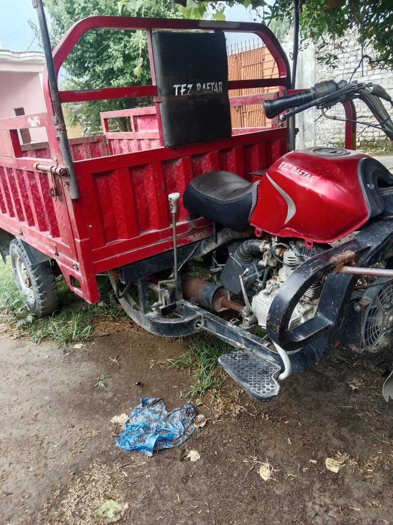 2021 model loader rickshaw 2