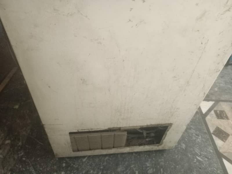 deep freezer 1