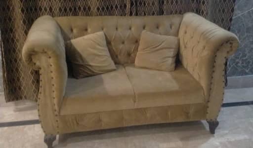 seven seater sofa set sale in Johar town Lahore