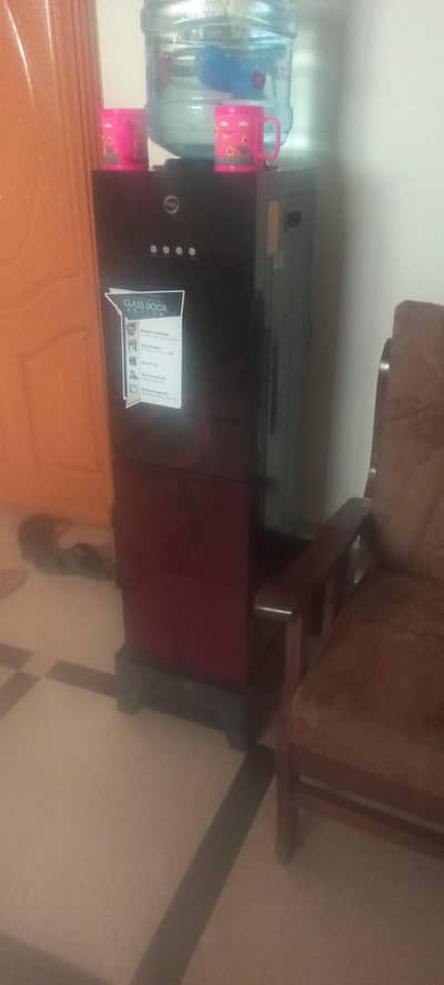 water dispenser ( pel )