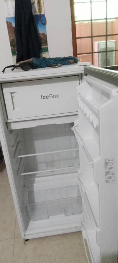 one door refrigerator