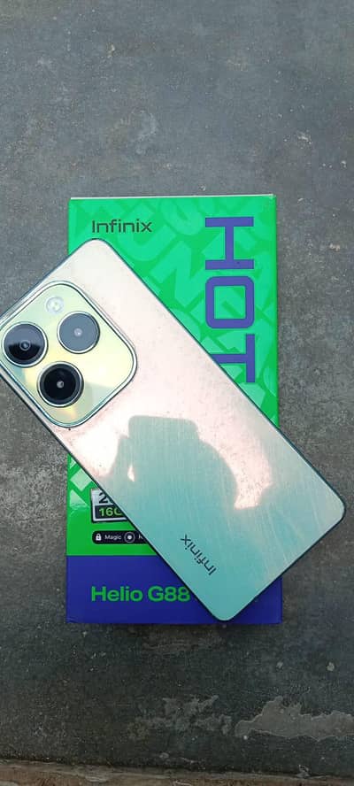 Infinix Hot 40