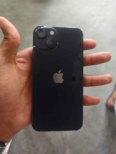 Apple iPhone 13