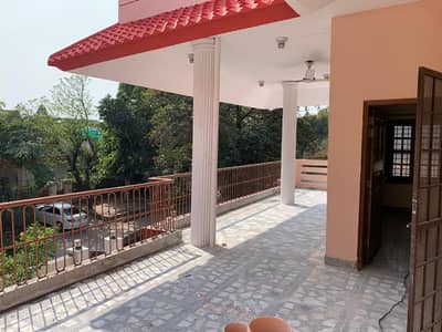 F-8/4 Islamabad Livable House For Sale Size 500 Sq Yard .