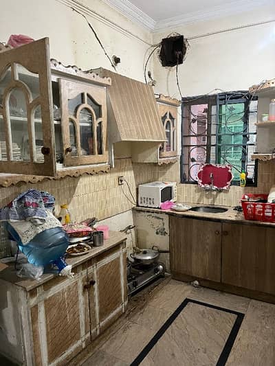 5 Marla Upper Portion Available For Rent In Johar Town P Block