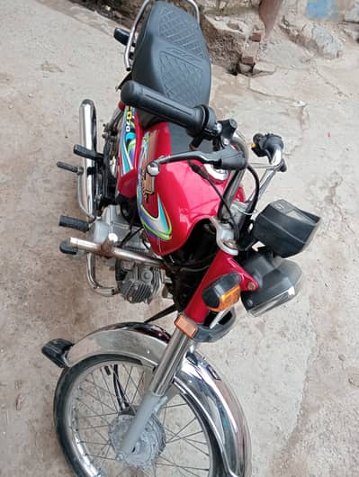 Honda CD 70 2024
