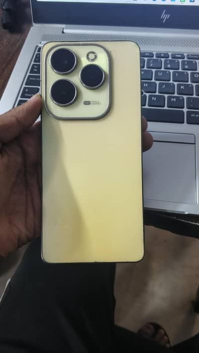 Infinix hot 40 pro