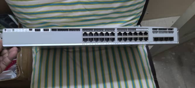 Cisco Catalyst C9200L-24P-4G-E | Enterprise PoE+ Switch | Like New