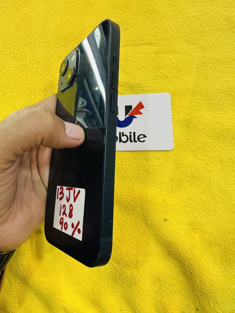Apple iPhone 13 3