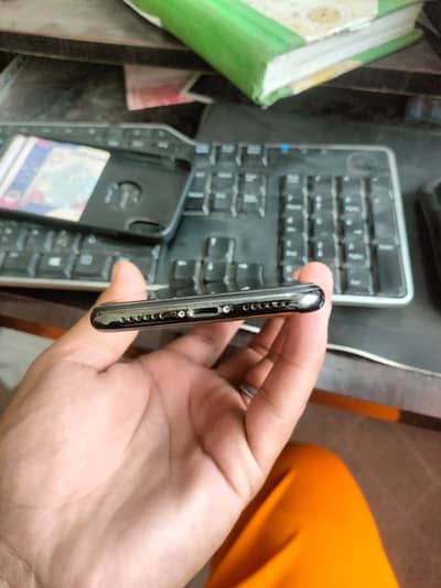 Apple iPhone X