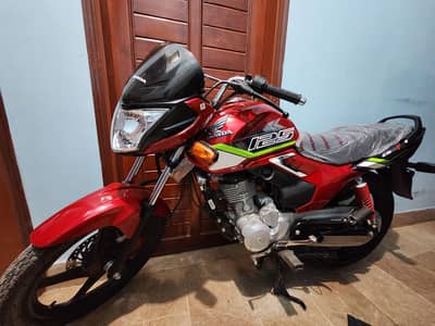 BRAND NEW BIKE MINT CONDITION  2026 MODEL