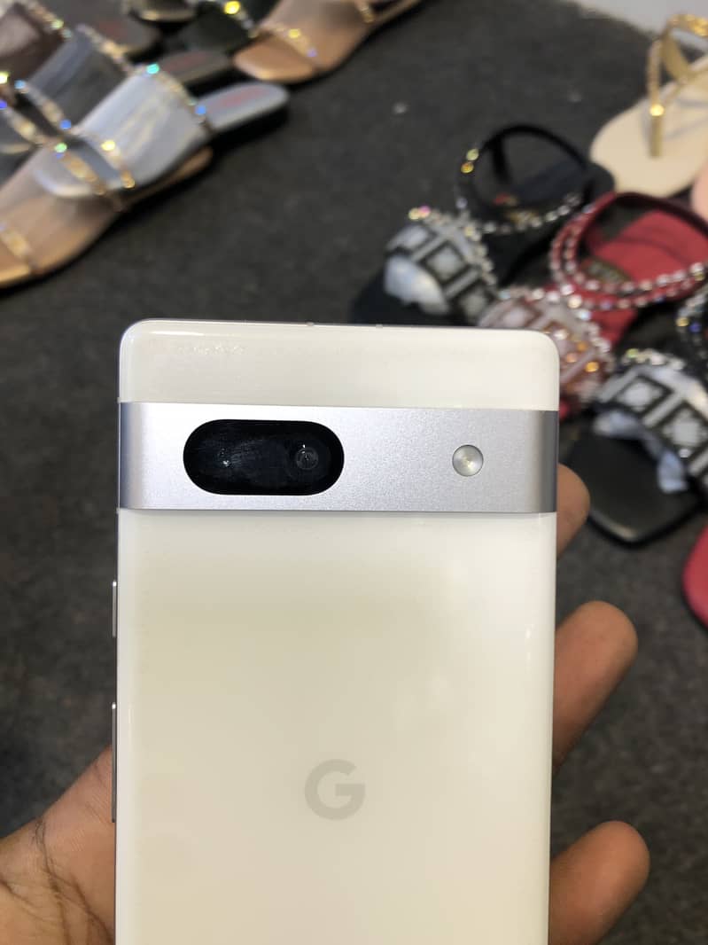 Google Pixel 7a 2