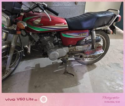 HONDA 125   2012 MODEL FOR SALE
