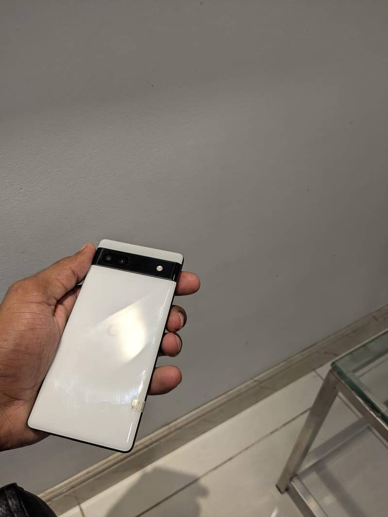 Google Pixel 6a 1