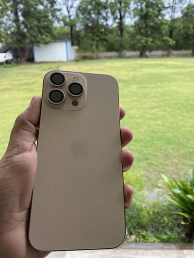 Apple iPhone 16 Pro Max