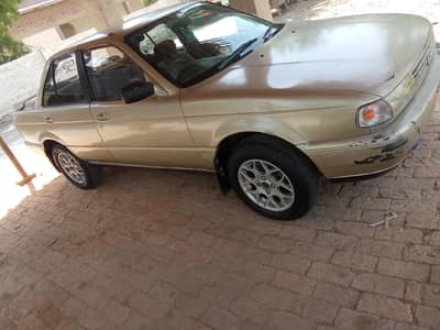 Nissan Sunny 1993