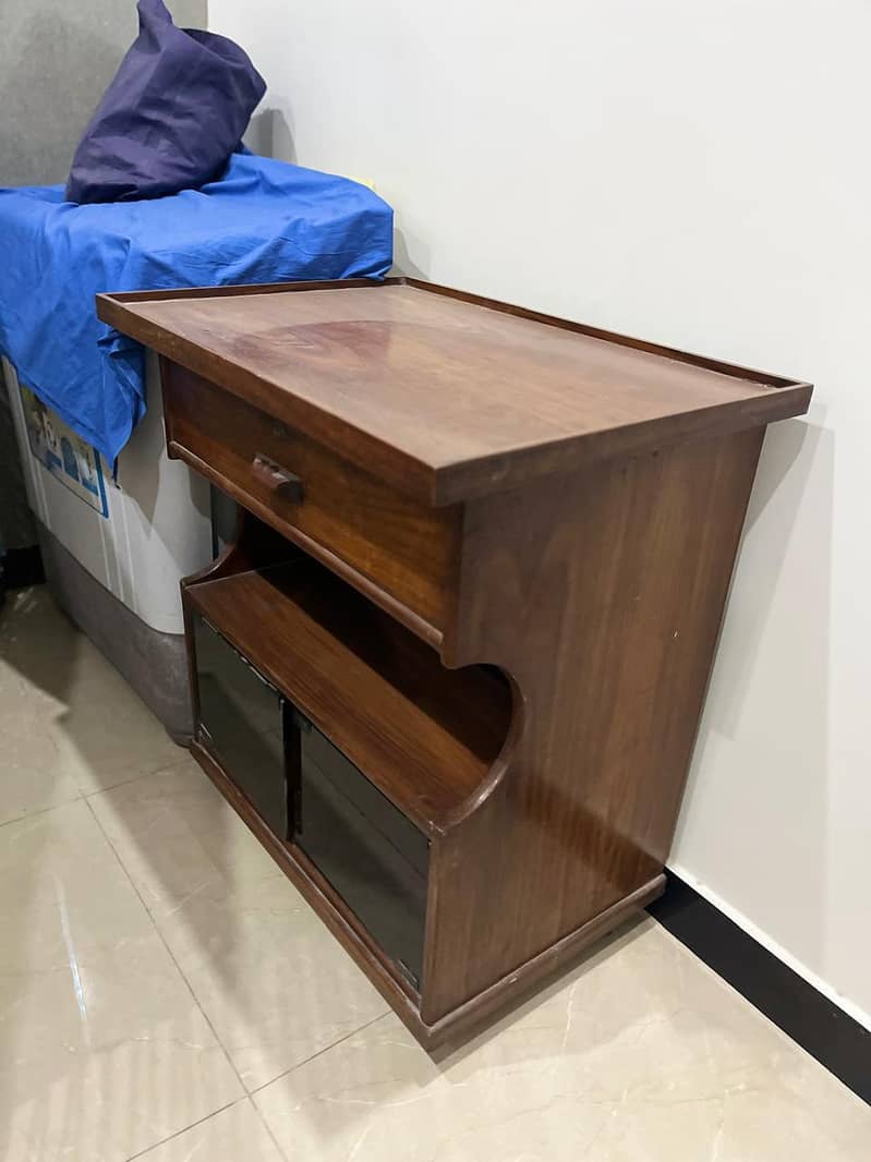 Computer Table/ Tv Trolley 1