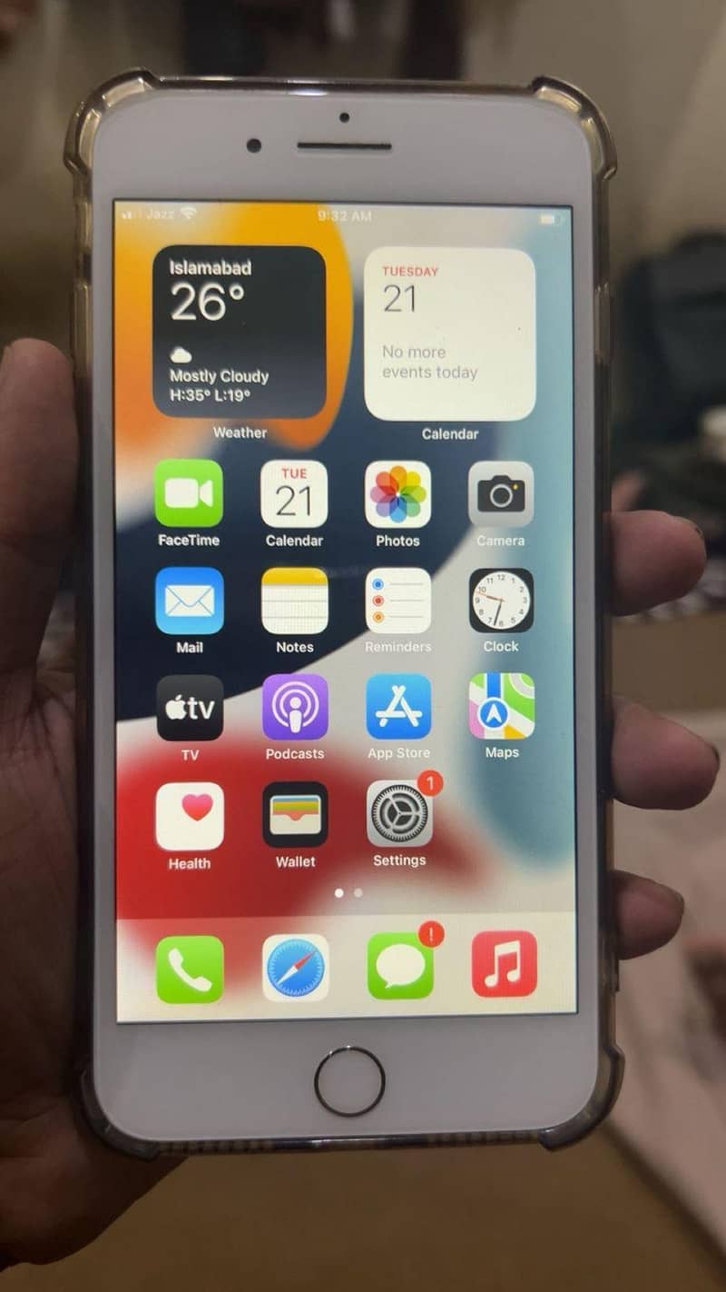 Apple iPhone 7 Plus 1