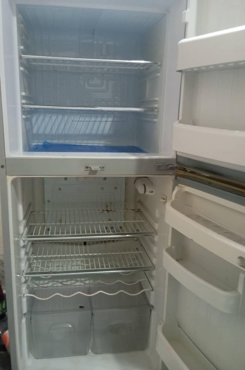Orient Refrigerator 1