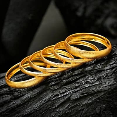 Gold plated bangle set