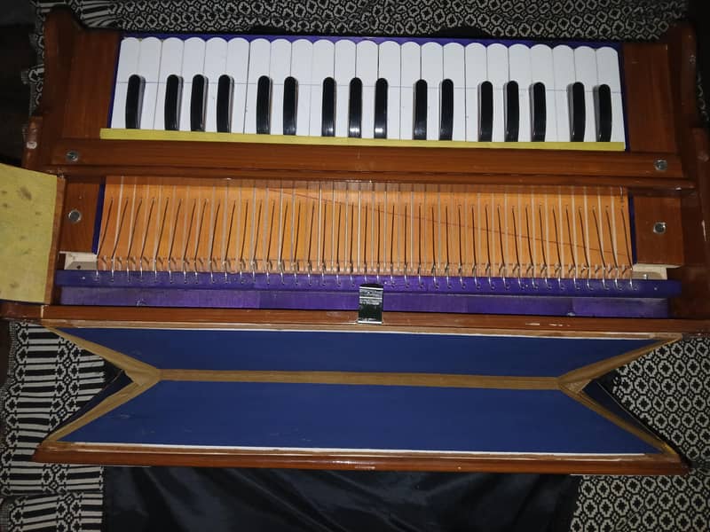 New Harmonium 4