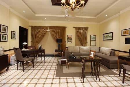 Fully Furnished 3 Bedrooms Apartment For Rent
