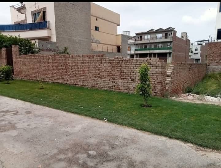 Plot for sale 0