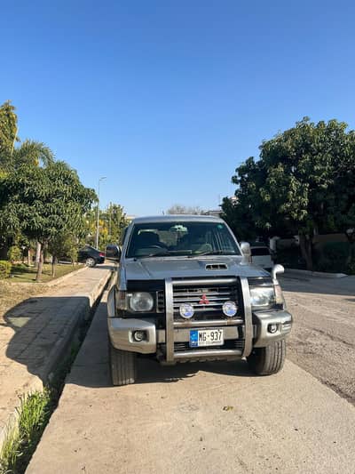 Mitsubishi Pajero 1998