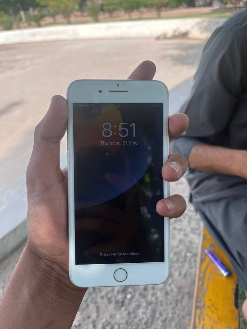 Apple 7 plus 1