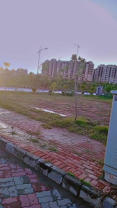 RESIDENTIAL 10M PLOT AVAILABLE FOR SALE