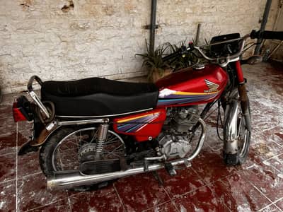 Honda CG 125 2013 model
