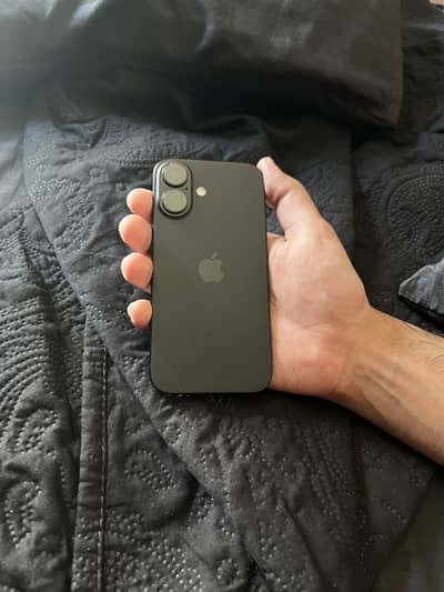 Apple iPhone 16