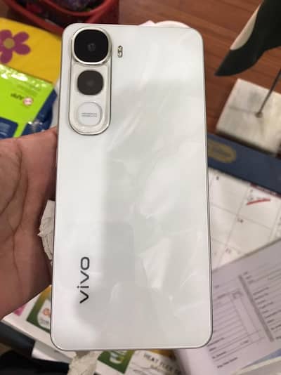 Vivo Y400