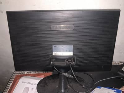 Samsung Cumputer LED 22 inch