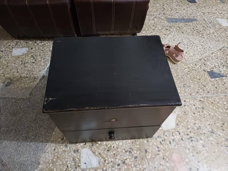 1 side table hai 0