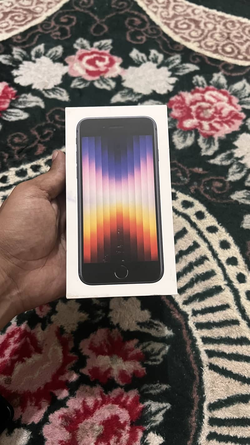 Apple iPhone SE 3rd Generation 0