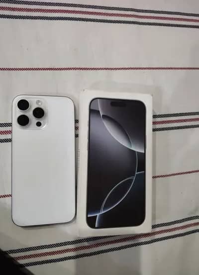 Apple iPhone 16 Pro Max