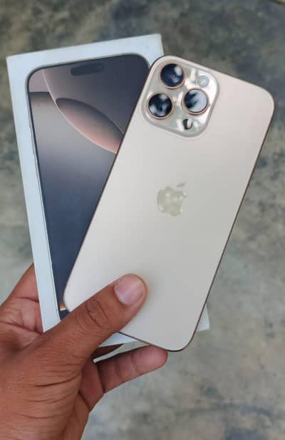 Apple iPhone 16 Pro Max