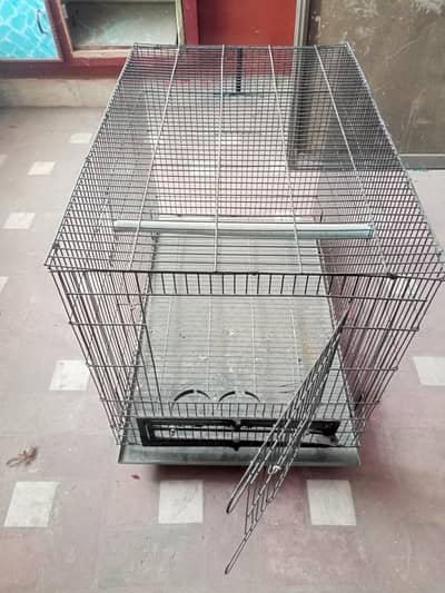 cage for raw parrots