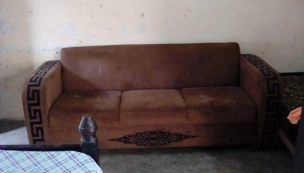 sofas available with one table Large 2