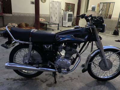 Hunda125 bike ha dabal saman ma ha koi esho Nahi ha bike ma