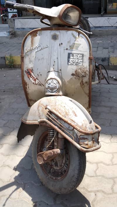 vespa Scooter petrol 150 cc old model